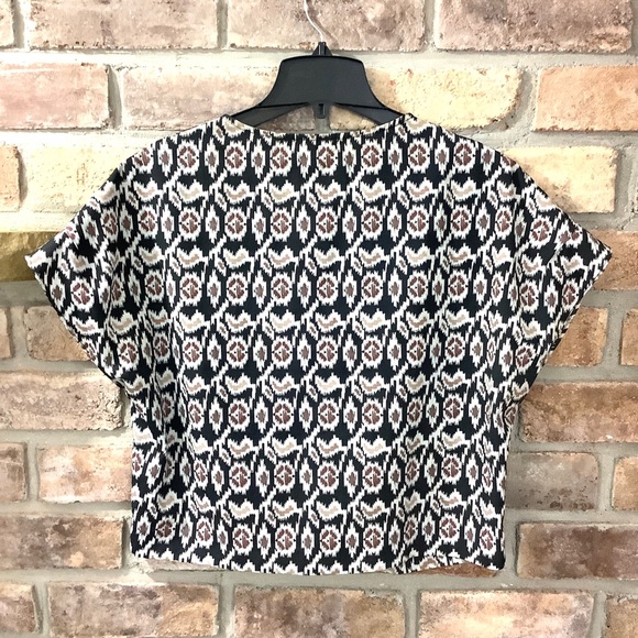 GREYLIN Ikat-Print Cropped Top 189 - Picture 10 of 10